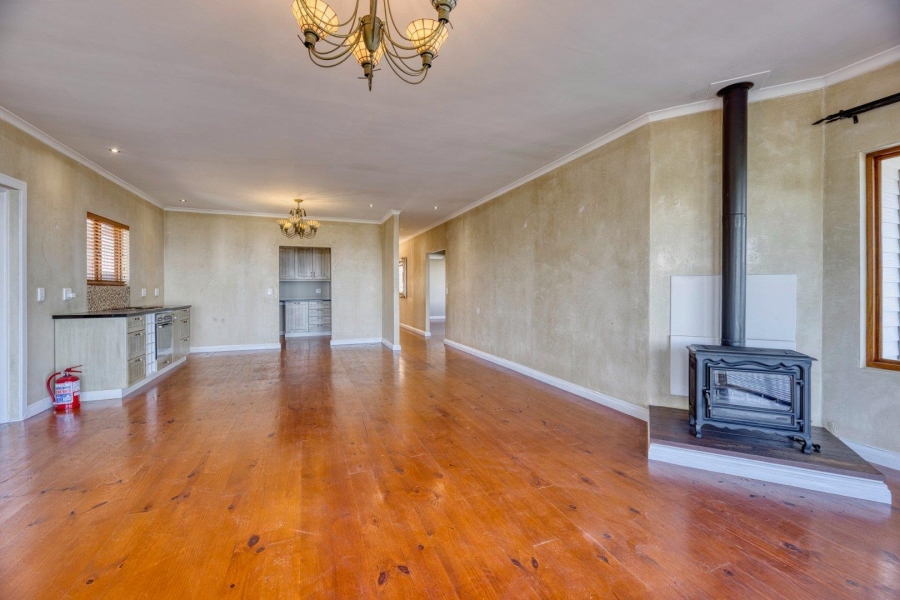 3 Bedroom Property for Sale in Herolds Bay Western Cape